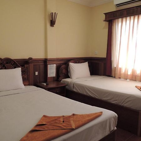 Banan Hotel Battambang Esterno foto