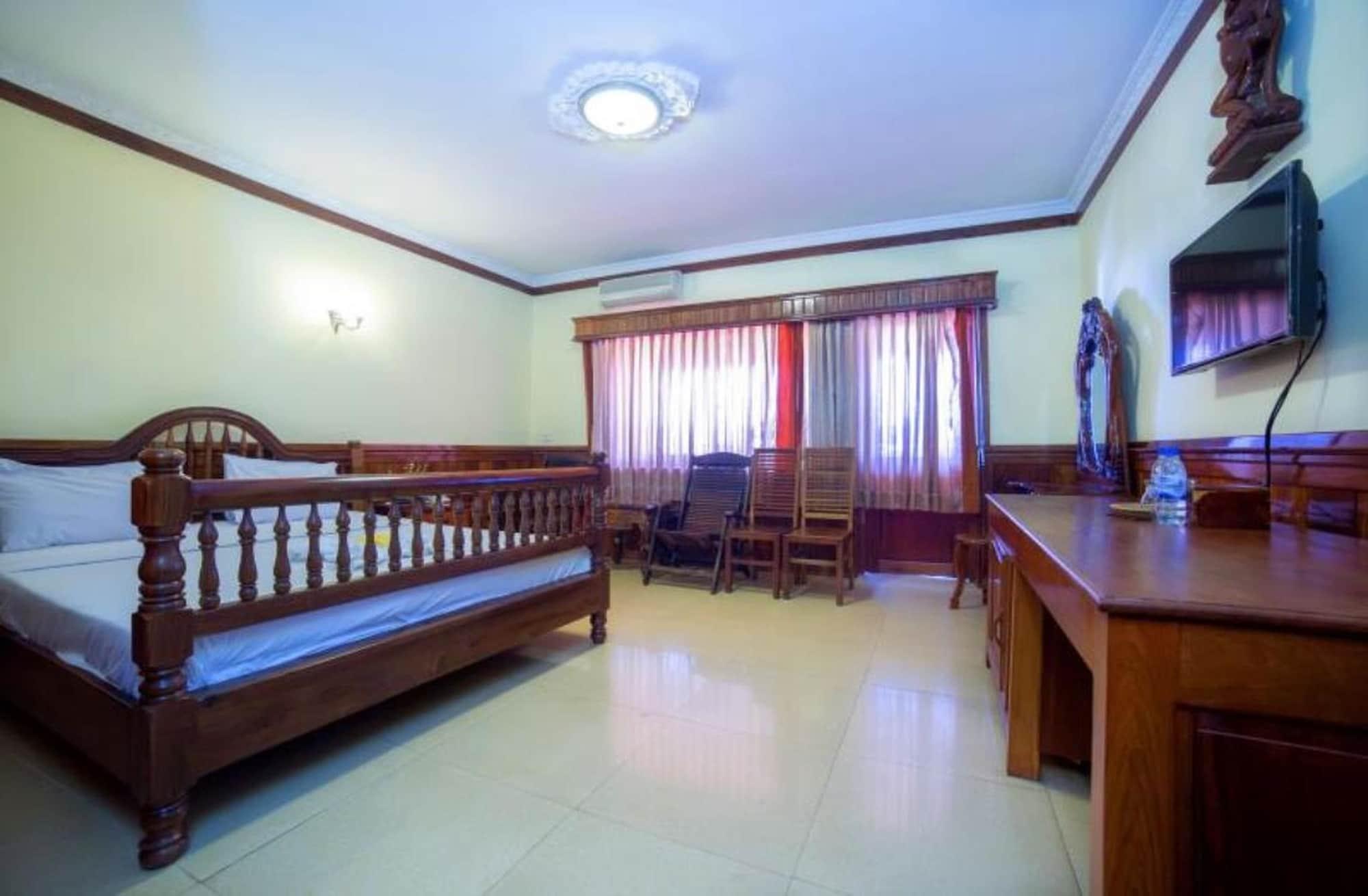Banan Hotel Battambang Esterno foto