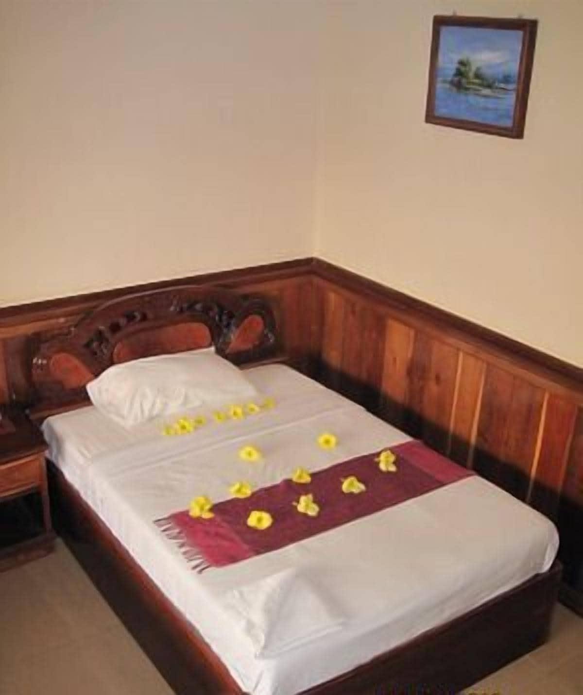 Banan Hotel Battambang Esterno foto
