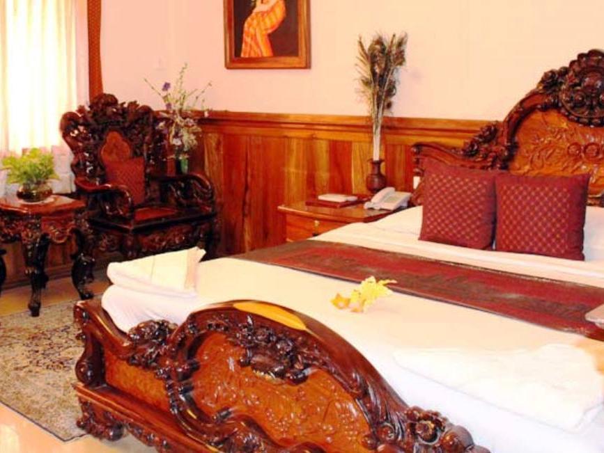Banan Hotel Battambang Esterno foto
