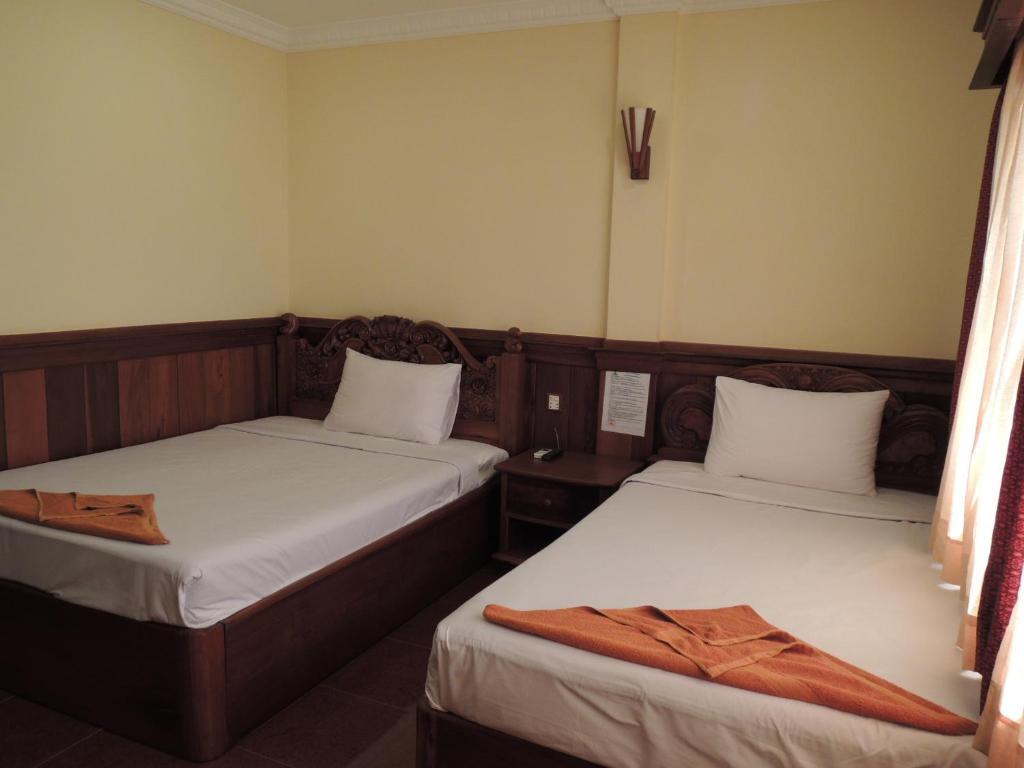 Banan Hotel Battambang Esterno foto
