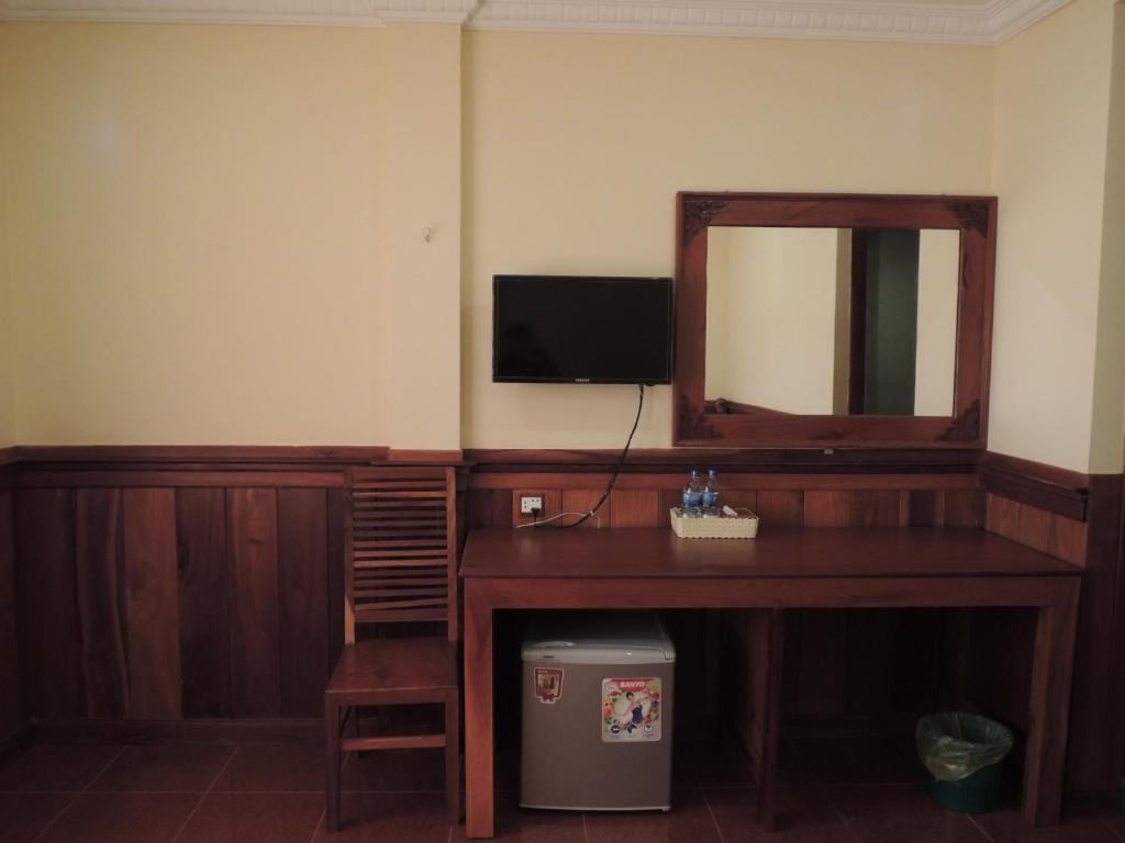 Banan Hotel Battambang Esterno foto